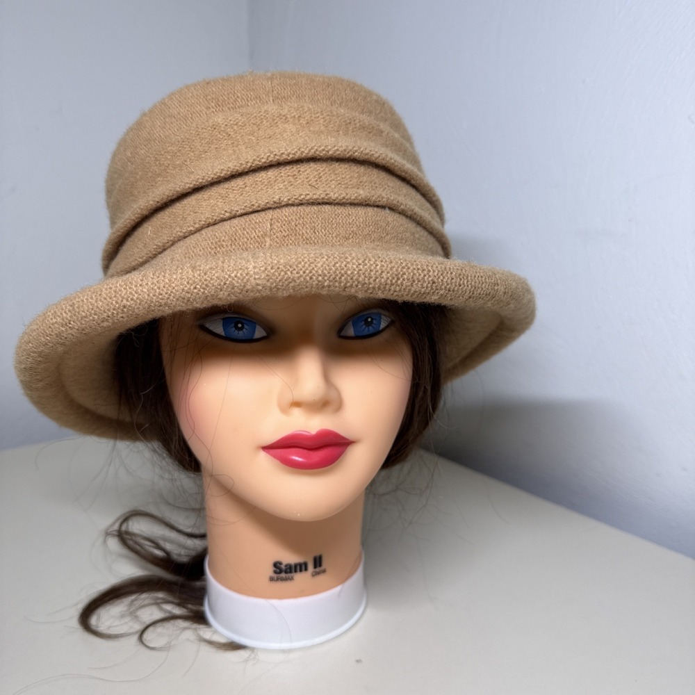 Scala Collezione 100% Wool Packable Hat Tan Cloche Rolled Brim One Size Classy